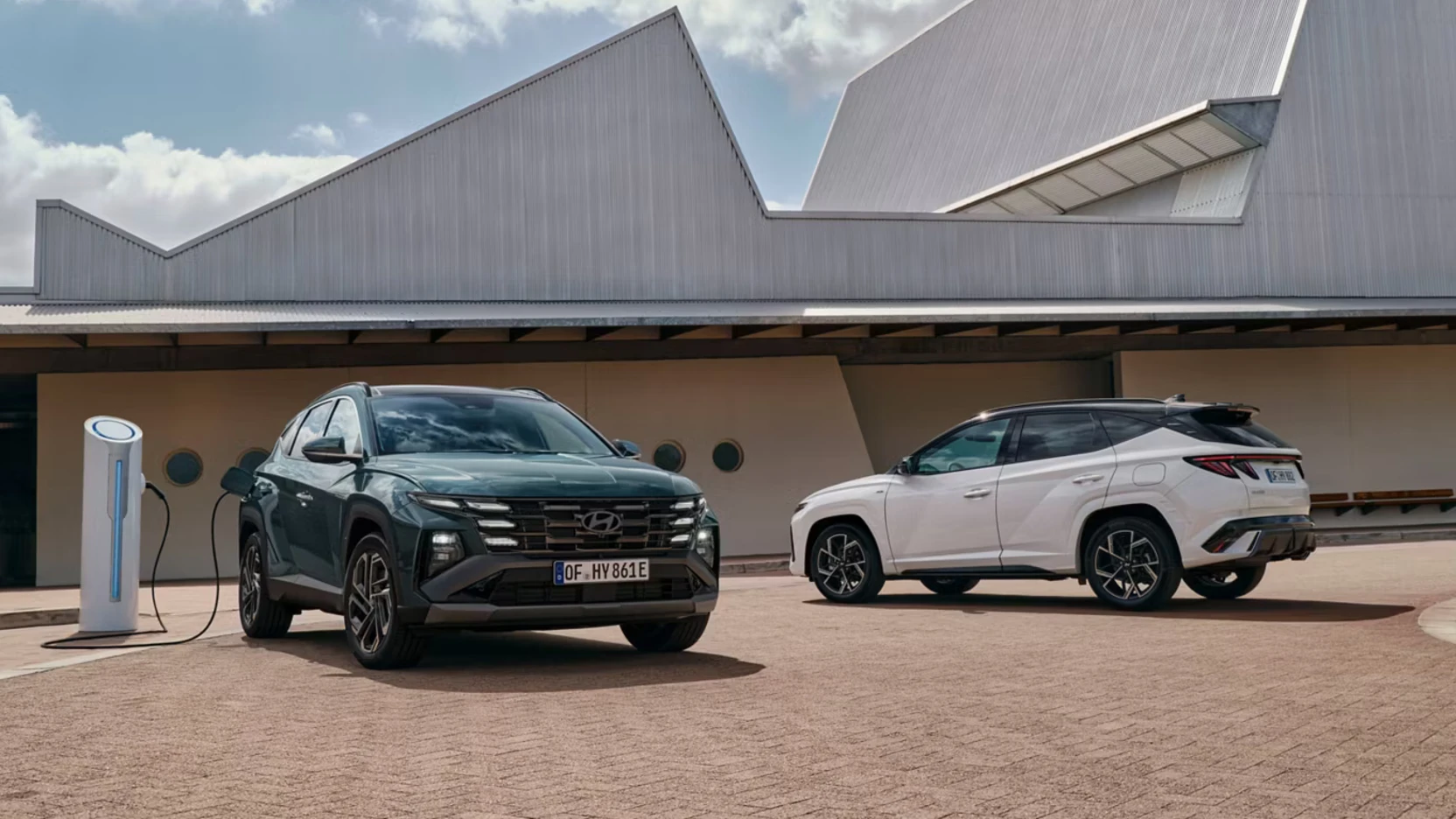 Imagetostl.Com HMD Tucson PHEV 2024 Exterior 17A Esuv 2 0 Range Charging 16X9